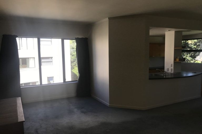 Photo of property in 566m Adelaide Road, Berhampore, Wellington, 6023