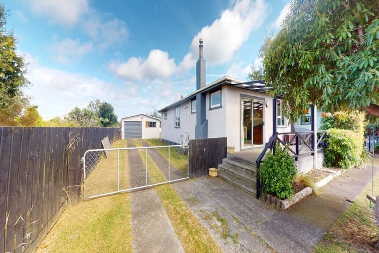 Photo of property in 47 Wilson Street, Waverley, 4510