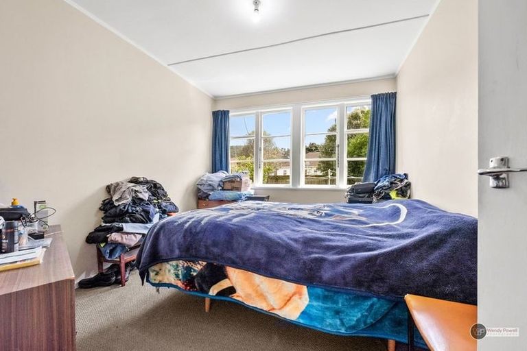Photo of property in 21 Hunter Street, Taita, Lower Hutt, 5011