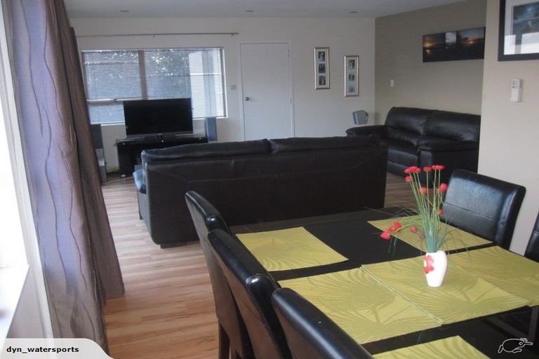 Photo of property in 1/6 Stredwick Drive, Torbay, Auckland, 0630