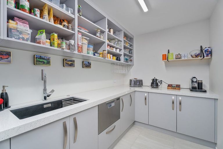 Photo of property in 15 Whitby Avenue, Whitianga, 3510