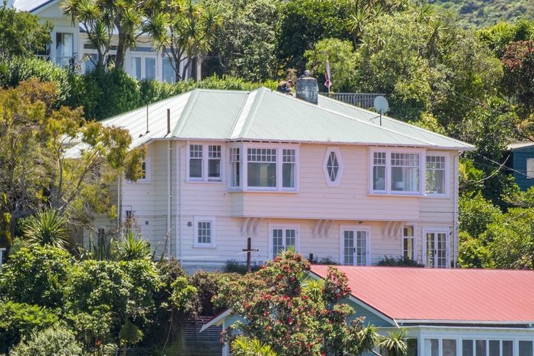 Photo of property in 9 Thorby Street, Northland, Wellington, 6012