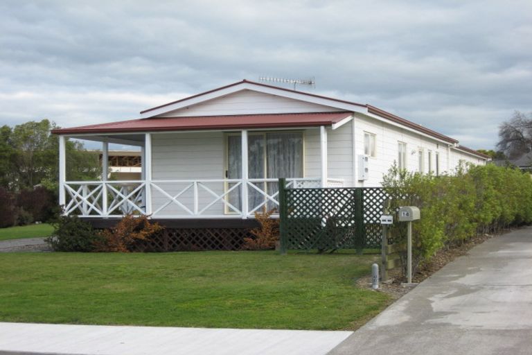 Photo of property in 16 Abbot Avenue, Waipawa, 4210