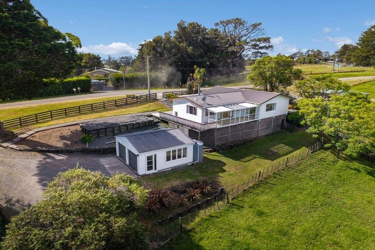Photo of property in 76 Burne Road, Waitoki, Albany, 0794