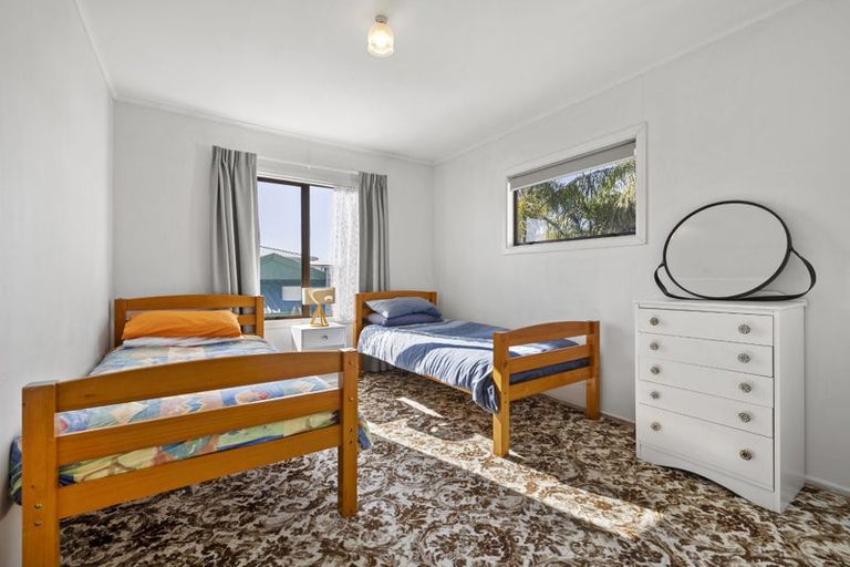 Photo of property in 6 Uenuku Avenue, Raglan, 3225