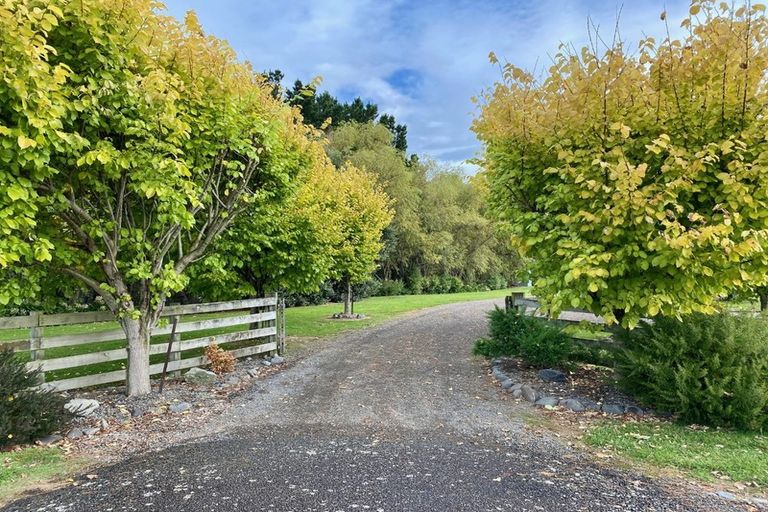 Photo of property in 563 Mangaone Road, Halcombe, Feilding, 4779