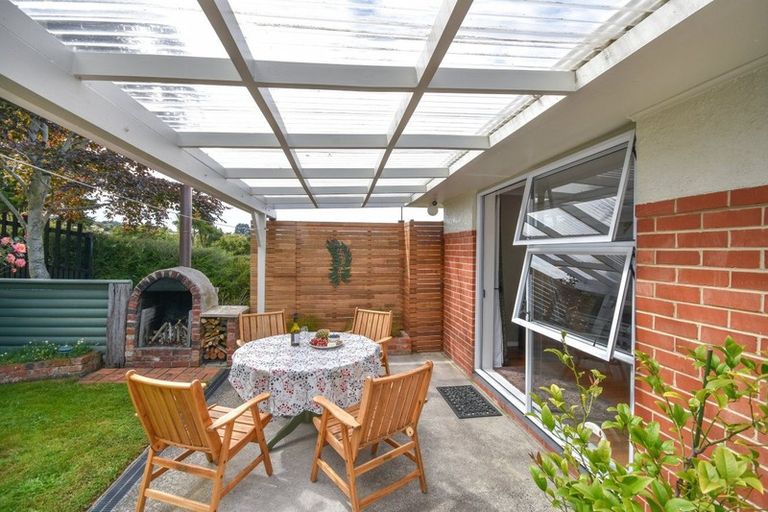 Photo of property in 285 Main South Road, Green Island, Dunedin, 9018