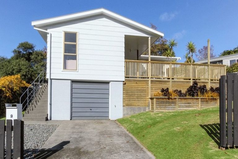 Photo of property in 9 Elgin Grove, Merrilands, New Plymouth, 4312