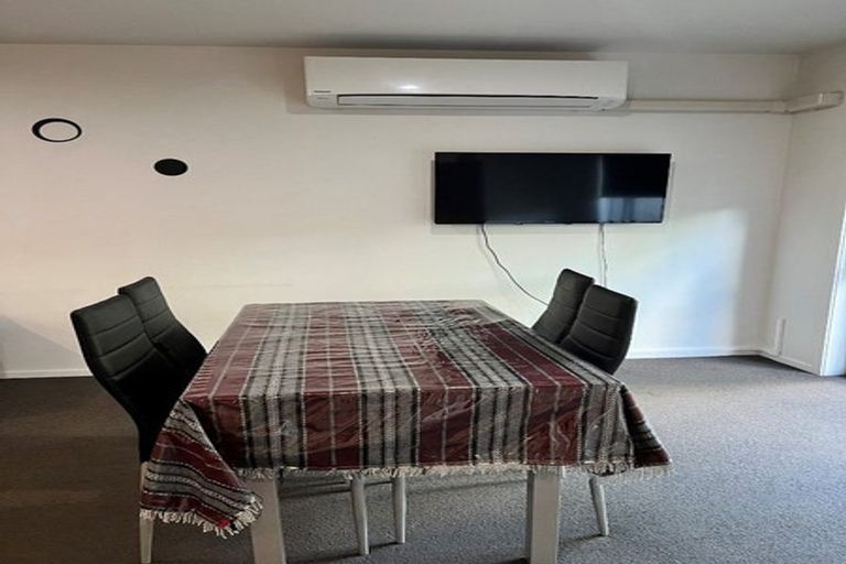 Photo of property in 19/100 Knighton Road, Hillcrest, Hamilton, 3216