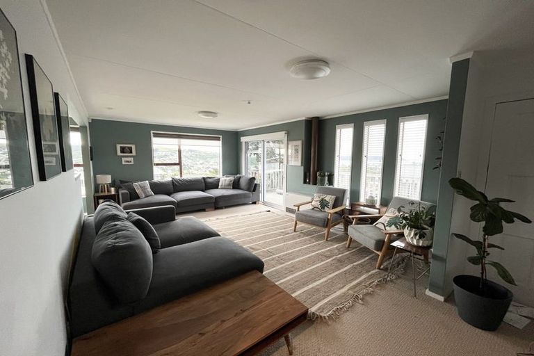 Photo of property in 15 Mapplebeck Street, Titahi Bay, Porirua, 5022