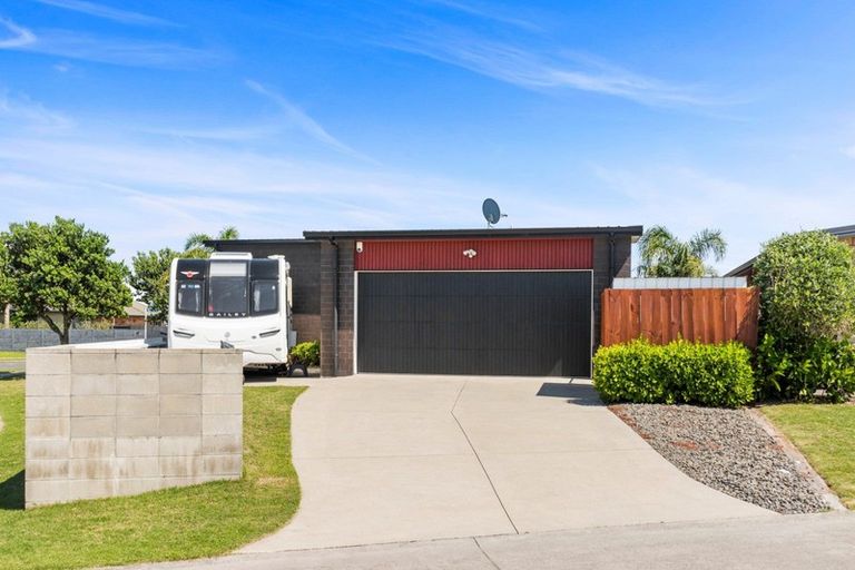Photo of property in 2 Toetoe Street, Papamoa Beach, Papamoa, 3118