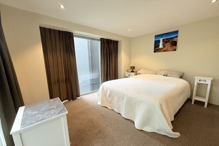 Photo of property in Sanctum Apartments, 27/10b Ebor Street, Te Aro, Wellington, 6011