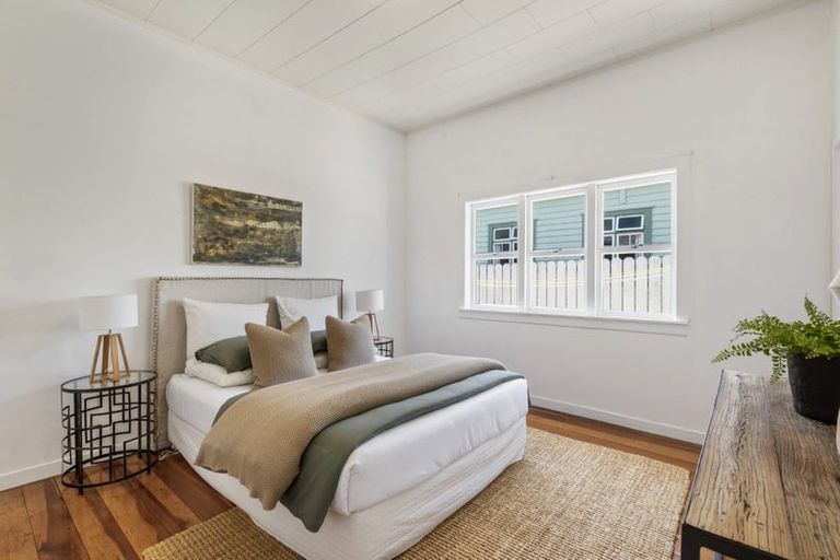 Photo of property in 2/59 Aramoana Avenue, Devonport, Auckland, 0624