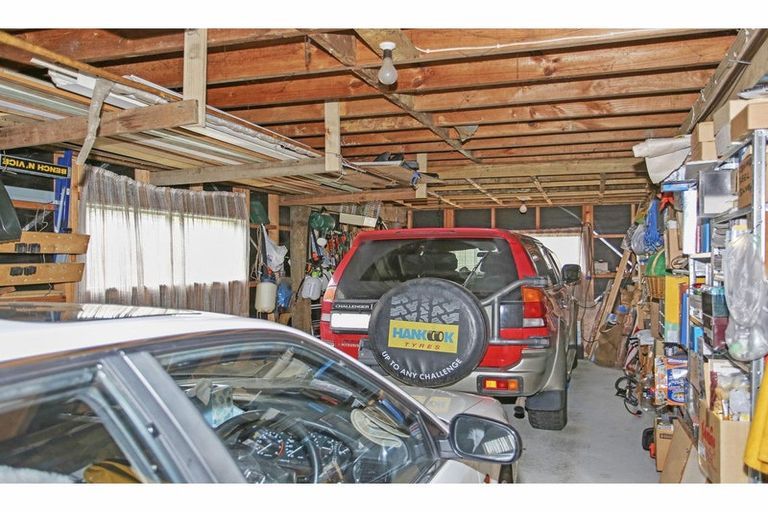 Photo of property in 9 Balmerino Avenue, Red Hill, Papakura, 2110