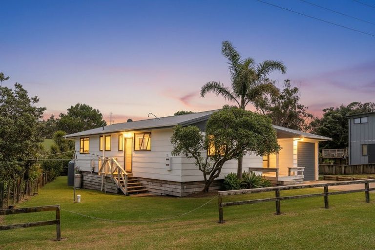 Photo of property in 133 Mcmahon Avenue, Whangapoua, Coromandel, 3582