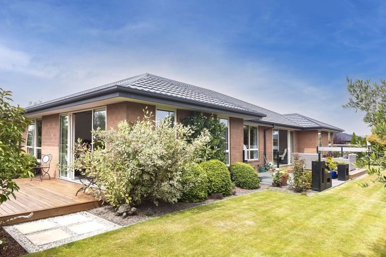 Photo of property in 6 Woodlaw Crescent, Prebbleton, 7604