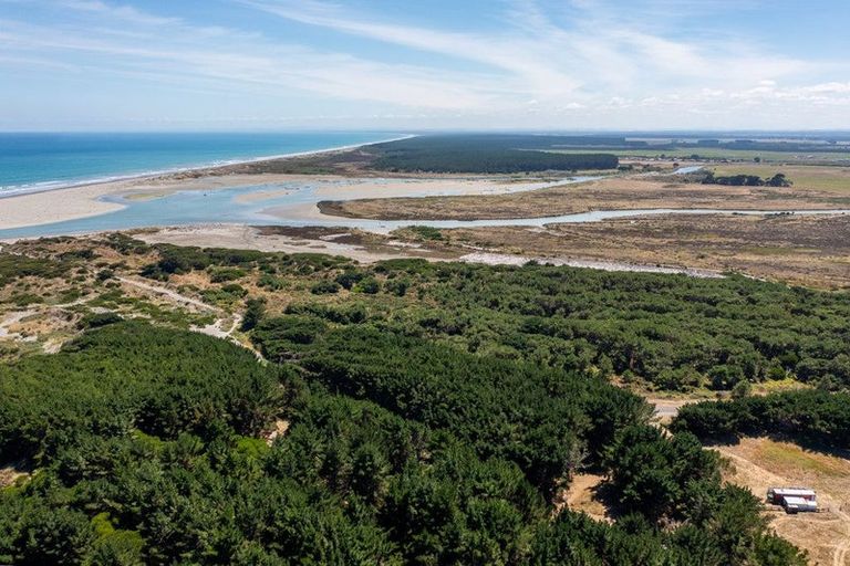 Photo of property in 97 Tangimoana Beach Road, Tangimoana, 4473