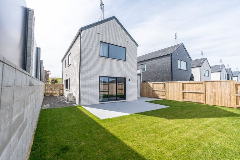 Photo of property in 25 Kakariki Lane, Rototuna North, Hamilton, 3210