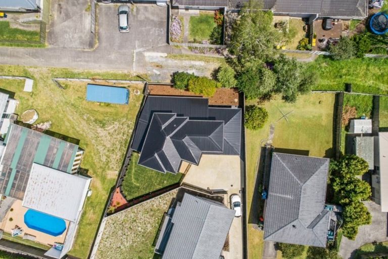 Photo of property in 24a Styca Place, Sunnyvale, Auckland, 0612