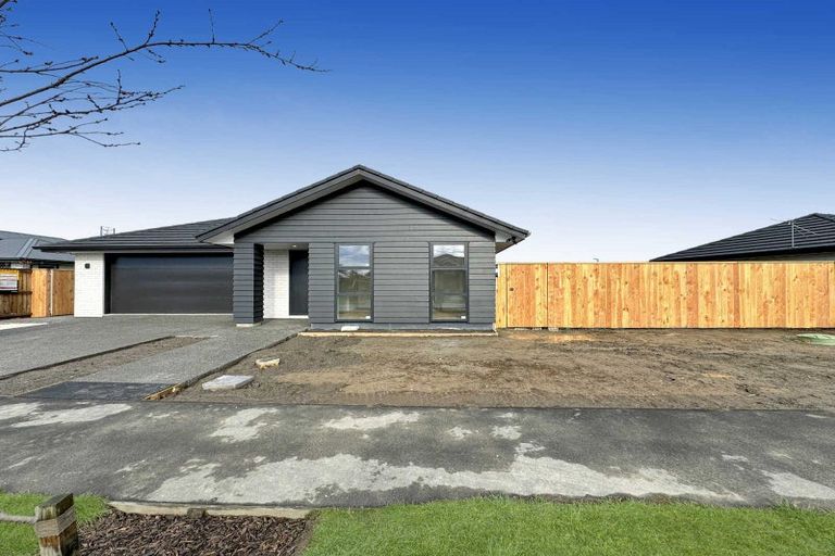 Photo of property in 20 Blue Jacket Drive, Halswell, Christchurch, 8025