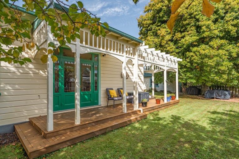 Photo of property in 30 Daniel Street, Martinborough, 5711