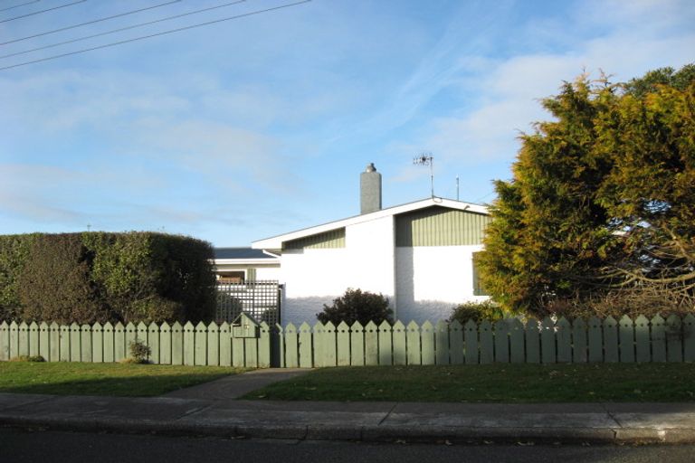 Photo of property in 12 Kereru Street, Waikiwi, Invercargill, 9810