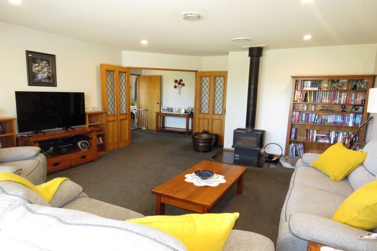 Photo of property in 5 Rochfort Place, Westport, 7825