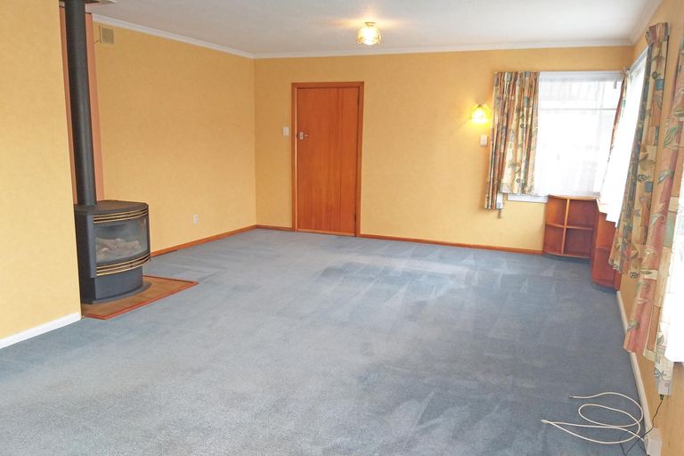 Photo of property in 27 Arun Street, South Hill, Oamaru, 9400