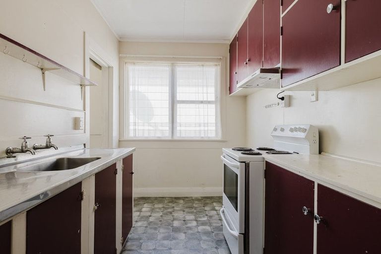 Photo of property in 23 Bourke Street, Palmerston North, 4410