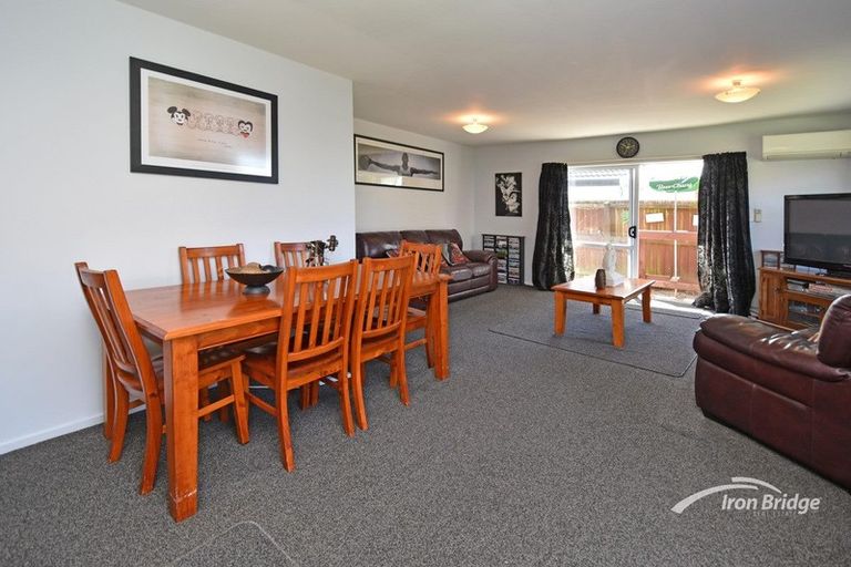 Photo of property in 2/65 Tyrone Street, Belfast, Christchurch, 8051