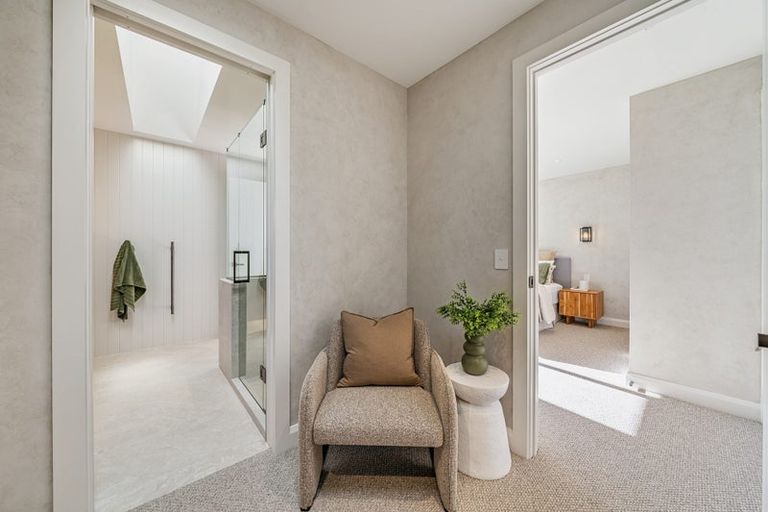 Photo of property in 405a Paekakariki Hill Road, Paekakariki Hill, Porirua, 5381