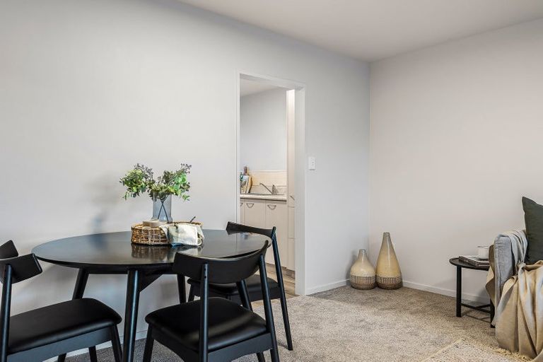 Photo of property in 2/20 Oakhampton Street, Hornby, Christchurch, 8042