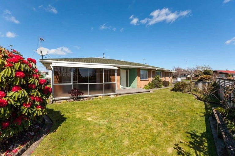 Photo of property in 14 Truby King Street, Merrilands, New Plymouth, 4312