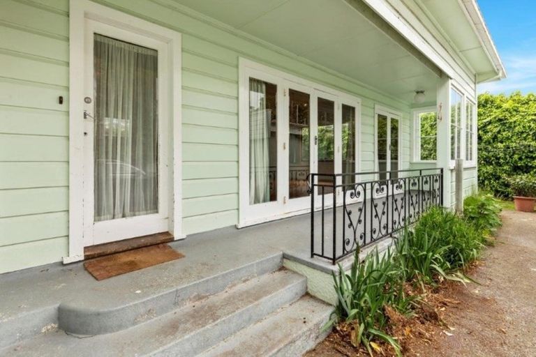 Photo of property in 98 Waterloo Road, Hutt Central, Lower Hutt, 5010