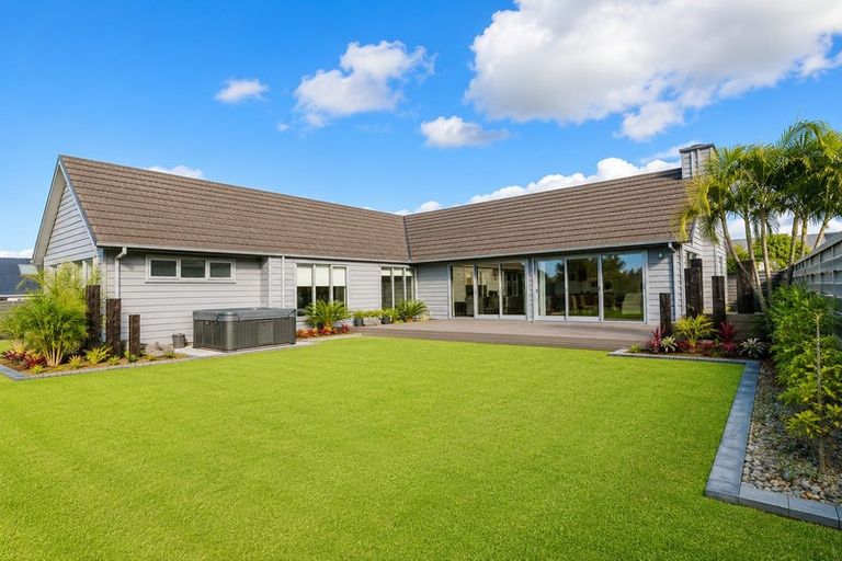 Photo of property in 4 Roseberry Place, Whitianga, 3510