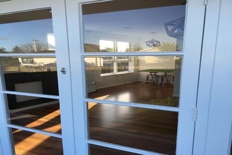 Photo of property in 8 White Road, Manurewa, Auckland, 2102