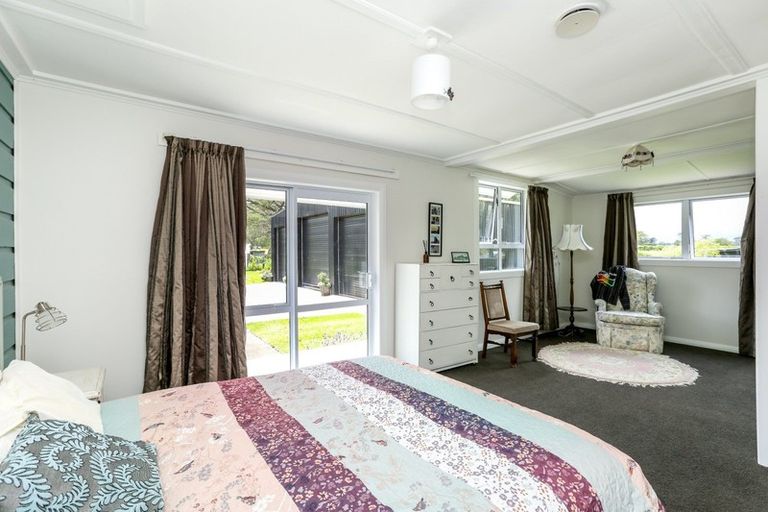 Photo of property in 2 Tayler Street, Eltham, 4322