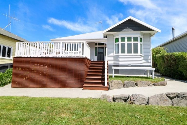 Photo of property in 8 Clifton Terrace, West End, Timaru, 7910