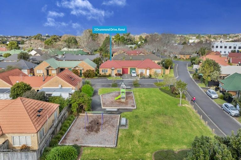 Photo of property in 3 Drummond Drive, Ranui, Auckland, 0612