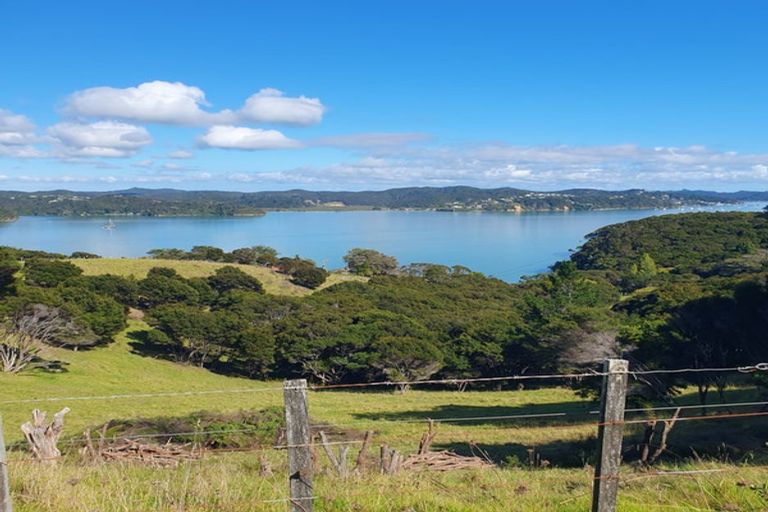 Photo of property in 206 Aucks Road, Okiato, Russell, 0272