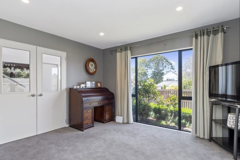 Photo of property in 4 Hillcrest Road, Otumoetai, Tauranga, 3110