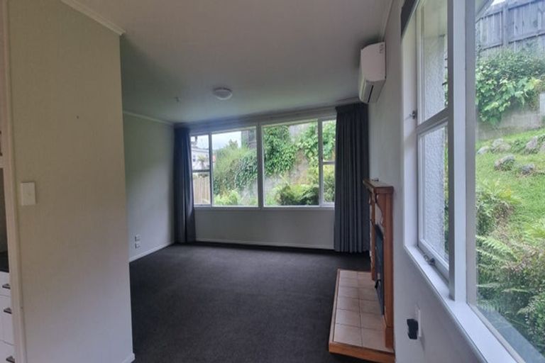 Photo of property in 8a Wharepaina Crescent, Springfield, Rotorua, 3015