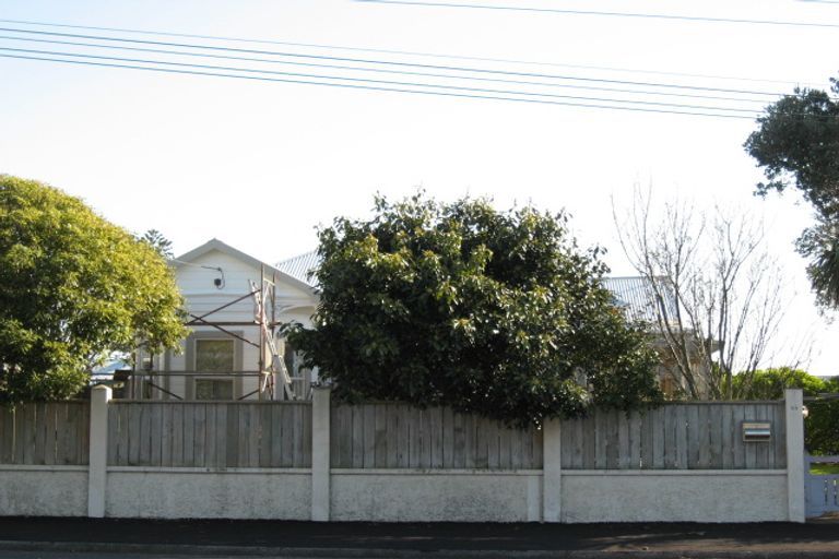 Photo of property in 24 Beach Street, Fitzroy, New Plymouth, 4312