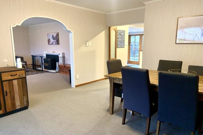 Photo of property in 13 Nutfield Lane, Cashmere, Christchurch, 8022