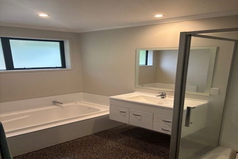 Photo of property in 83b Mangorei Road, Strandon, New Plymouth, 4312