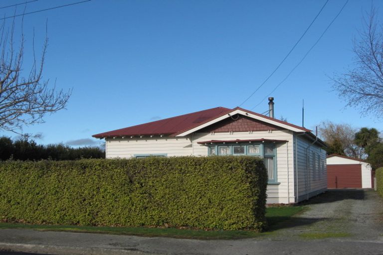 Photo of property in 39 Home Street, Winton, 9720