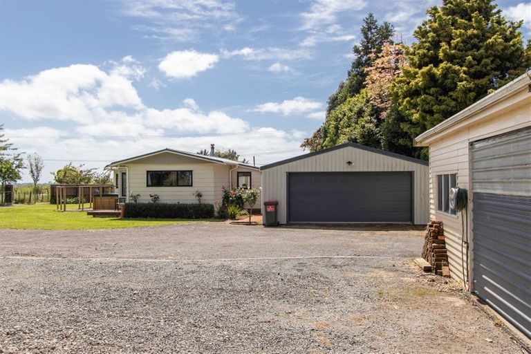 Photo of property in 622 Mountain Road, Lepperton, New Plymouth, 4373