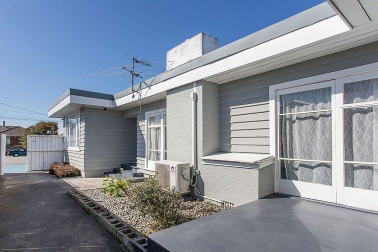 Photo of property in 103 Bassett Street, Burwood, Christchurch, 8083