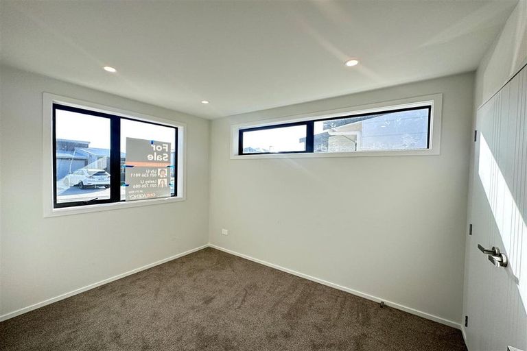 Photo of property in 12 Clayden Shuttleworth Street, Papakura, 2110