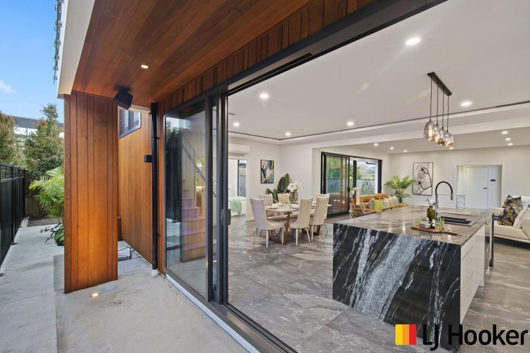 Photo of property in 18 Mareretu Avenue, Patumahoe, Pukekohe, 2679